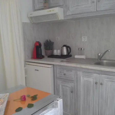Kiklamino Sunset Apartmanhotel 3*